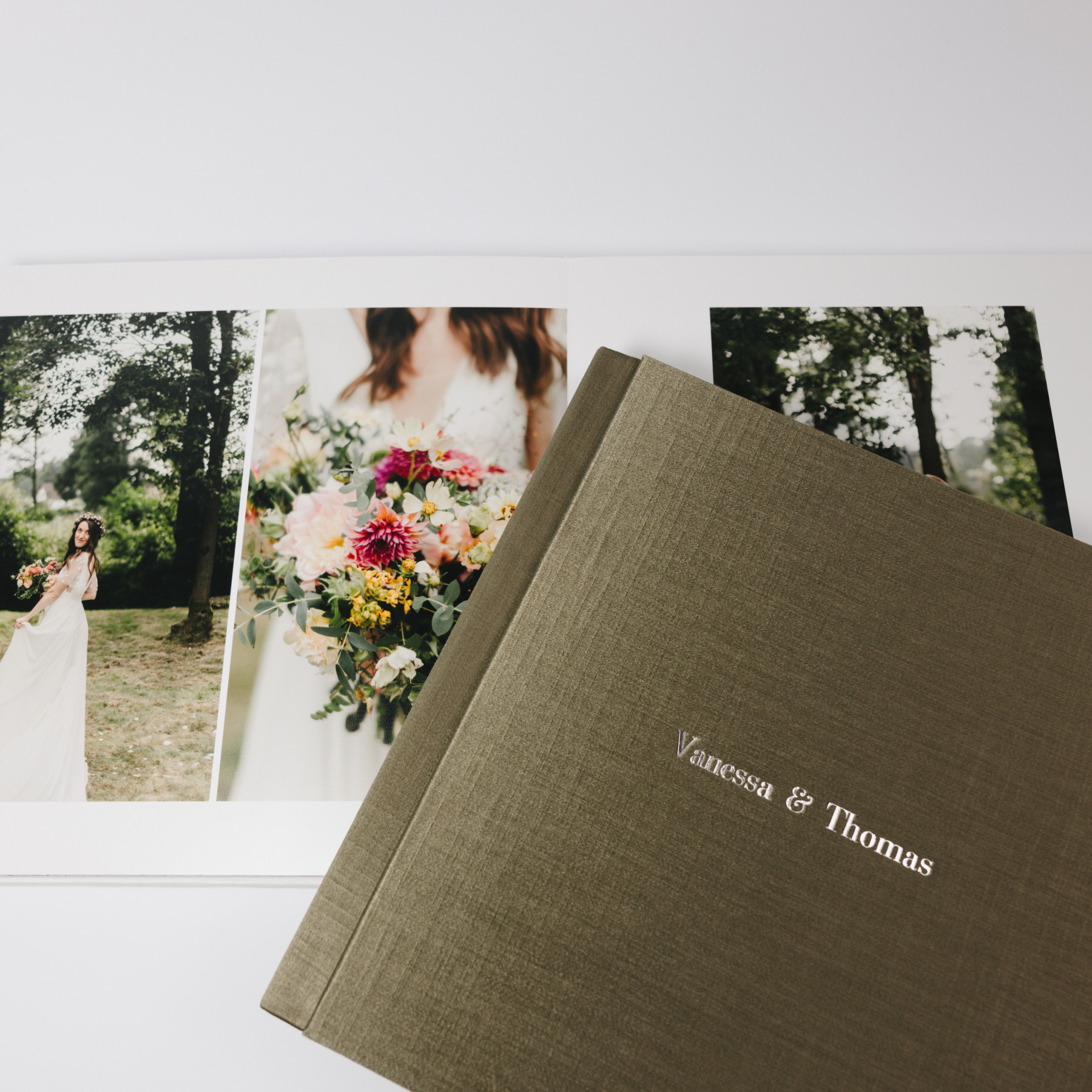 Co s fotkami po svatbě? Nenechte je ležet v počítači!