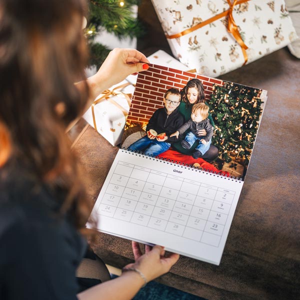 Nástěnný dvoudílný fotokalendář 2026