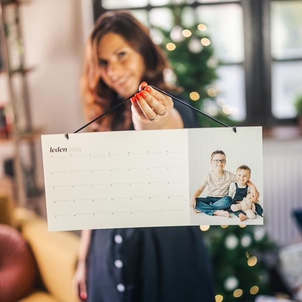 Moderní nástěnný fotokalendář 2026