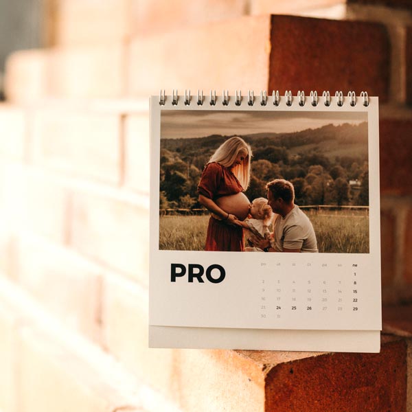 Stolní měsíční fotokalendář 2026